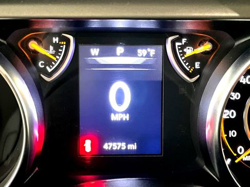 Used 2022 Jeep Wrangler Unlimited Sport image 25