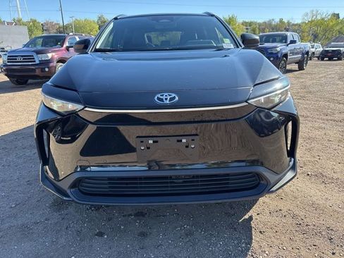 Used 2023 Toyota bZ4X AWD w/ Weather Package image 9