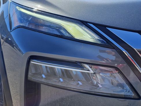 Used 2023 Nissan Rogue SL w/ SL Premium Package image 4