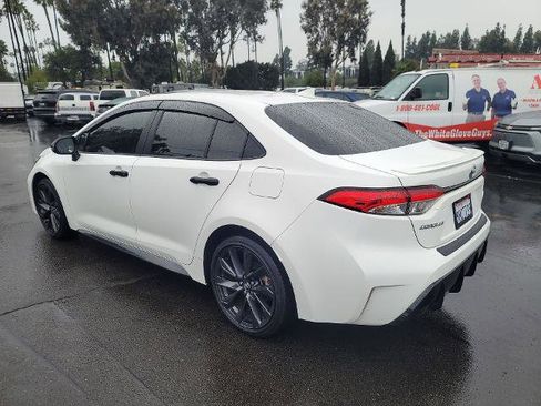 Used 2024 Toyota Corolla Hybrid Sedan image 6