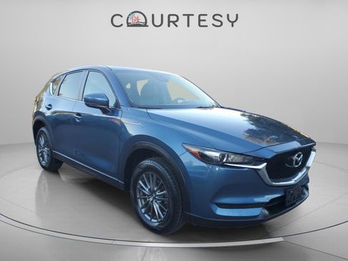 Used 2017 MAZDA CX-5 Touring w/ Preferred Equipment Package image 5