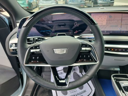 New 2025 Cadillac Lyriq Sport w/ LPO, Floor Liner Package RWD image 31