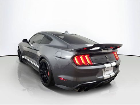 Used 2021 Ford Mustang Shelby GT500 w/ Technology Package RWD image 4