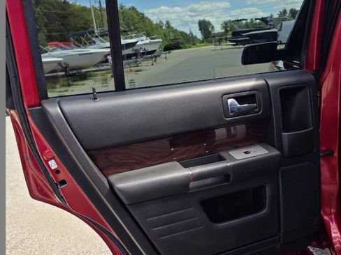 Used 2010 Ford Flex SEL FWD image 14