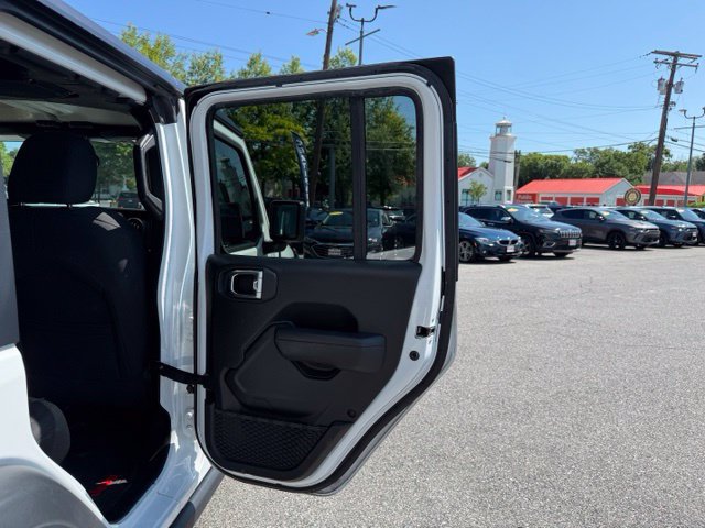 Used 2023 Jeep Wrangler Unlimited Sport AWD/4WD image 27
