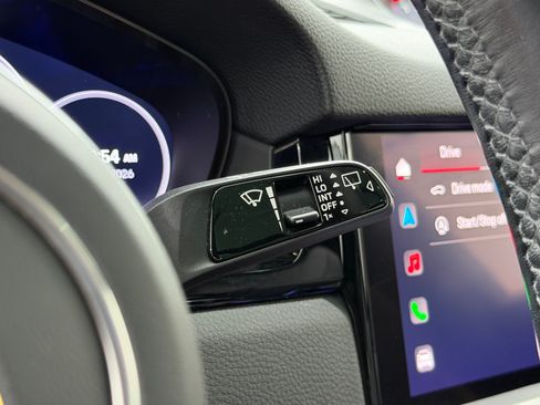 Certified 2023 Porsche Cayenne AWD/4WD image 50