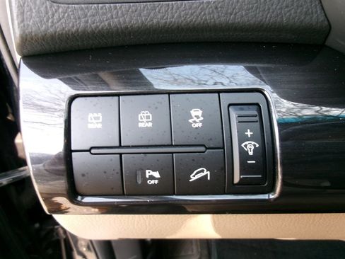 Used 2012 Kia Sorento EX w/ EX V6 Premium Pkg image 40