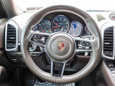 Used 2016 Porsche Cayenne S w/ Premium Package AWD/4WD image 16