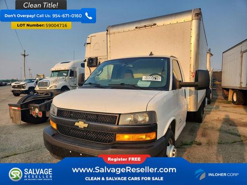 Used 2020 Chevrolet Express 4500 RWD image 1