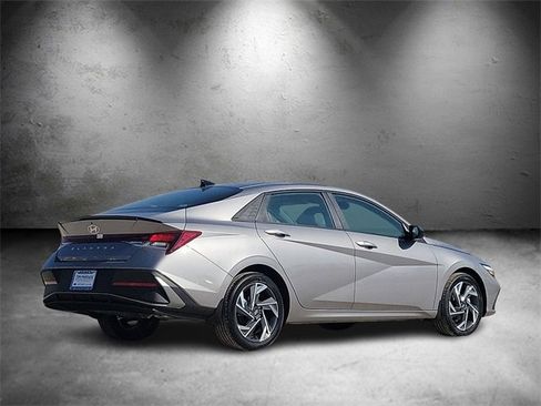 New 2025 Hyundai Elantra Sport image 3