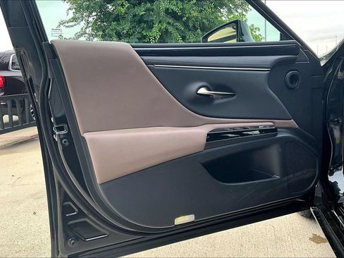 Used 2025 Lexus ES 350 FWD image 22