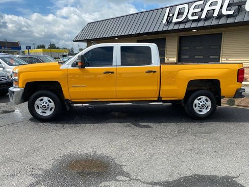 Used 2017 Chevrolet Silverado 2500 LT AWD/4WD image 8