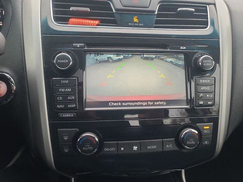 Used 2014 Nissan Altima 2.5 SV w/ Convenience Package FWD image 20