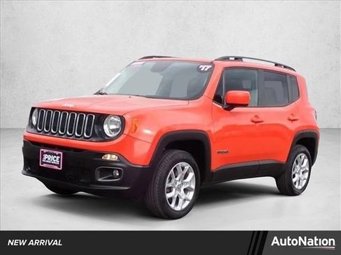 Used 2017 Jeep Renegade Latitude w/ Cold Weather Group AWD/4WD image 1
