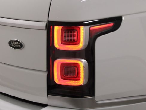 Used 2021 Land Rover Range Rover P525 Westminster Edition LWB image 7