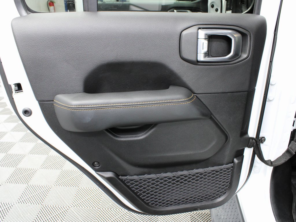 Used 2023 Jeep Wrangler Unlimited Sahara AWD/4WD image 55