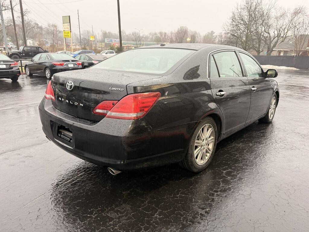 Used 2009 Toyota Avalon Limited FWD image 3