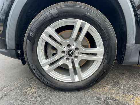 Used 2021 Mercedes-Benz GLB 250 4MATIC image 36