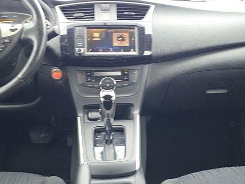 Used 2019 Nissan Sentra SV image 13