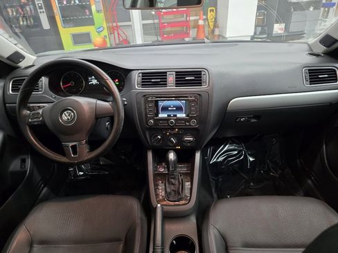 Used 2012 Volkswagen Jetta SEL image 30