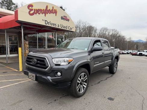 Used 2022 Toyota Tacoma SR5 image 1