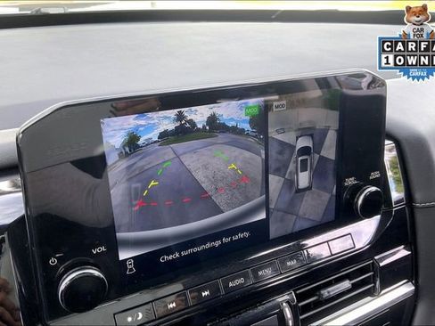 Used 2023 Nissan Pathfinder SL w/ SL Premium Package image 21