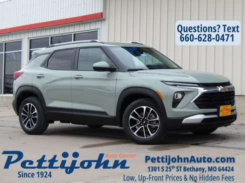 New 2026 Chevrolet TrailBlazer LT w/ Convenience Package image 1