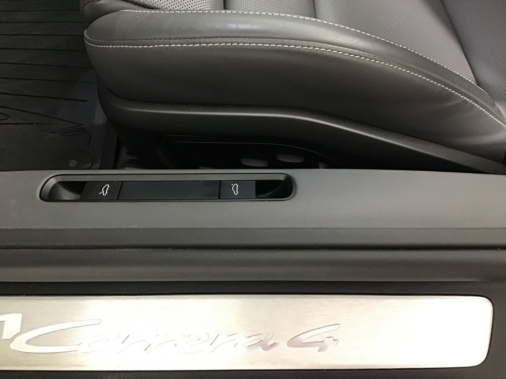 Certified 2023 Porsche 911 Carrera 4 AWD/4WD image 30