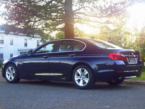 Used 2013 BMW 528i xDrive Sedan AWD/4WD image 3