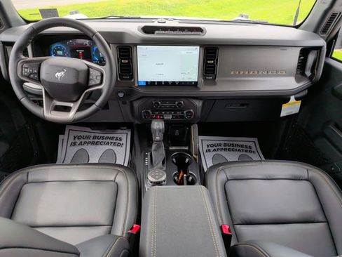New 2026 Ford Bronco Badlands AWD/4WD image 2