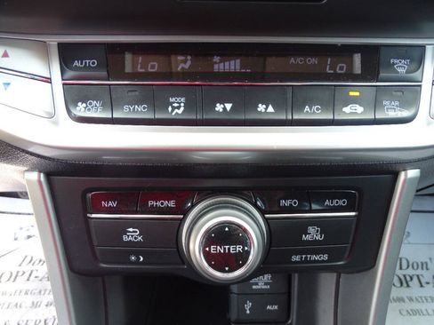 Used 2014 Honda Accord Touring image 29