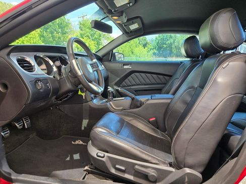 Used 2014 Ford Mustang Premium RWD image 10
