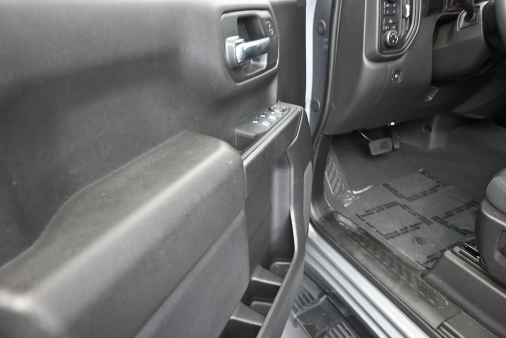Used 2024 Chevrolet Silverado 1500 Custom Trail Boss AWD/4WD image 10