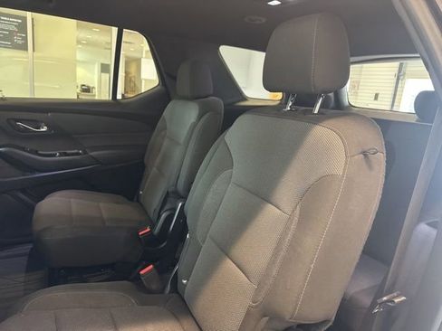 Used 2023 Chevrolet Traverse LT w/ LPO, Floor Liner Package AWD/4WD image 45