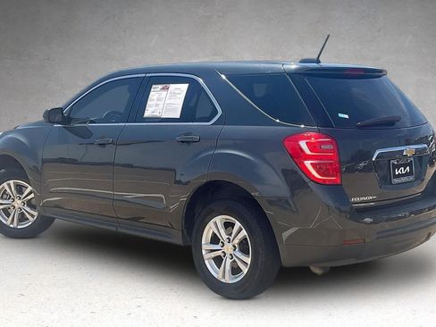 Used 2017 Chevrolet Equinox LS FWD image 4