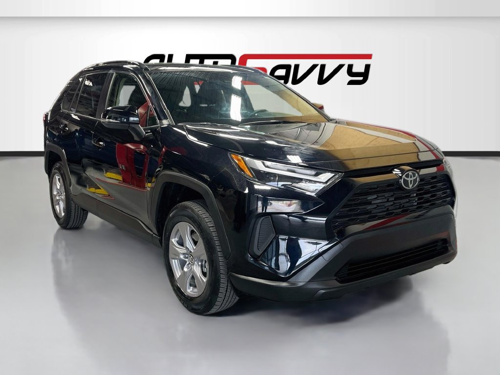 Used 2025 Toyota RAV4 XLE w/ Weather Package AWD/4WD image 1