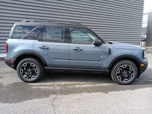 New 2025 Ford Bronco Sport Outer Banks w/ Outer Banks Tech Package+ image 2