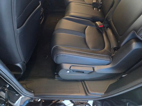 Certified 2025 Honda Pilot EX-L image 21