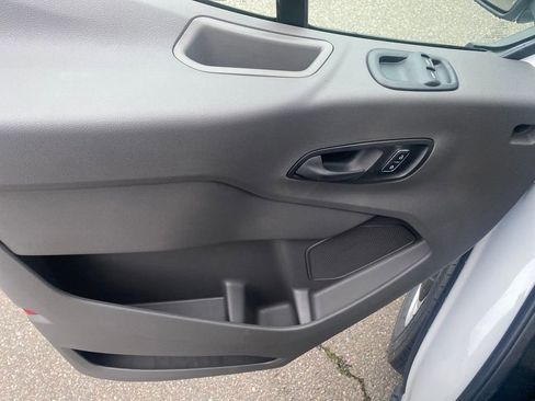 New 2026 Ford Transit 250 148 Medium Roof w/ Load Area Protection Package image 13