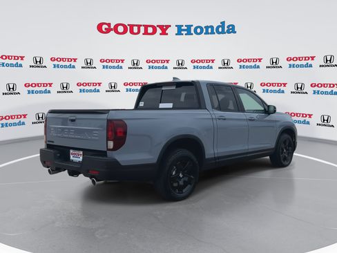 Used 2026 Honda Ridgeline Black Edition image 8