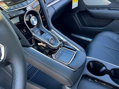 Used 2025 Acura RDX SH-AWD w/ Technology Package image 13