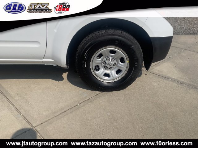 Used 2010 Nissan Frontier XE w/ XE Preferred Pkg RWD image 9