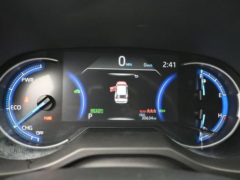 Used 2025 Toyota RAV4 XLE image 10