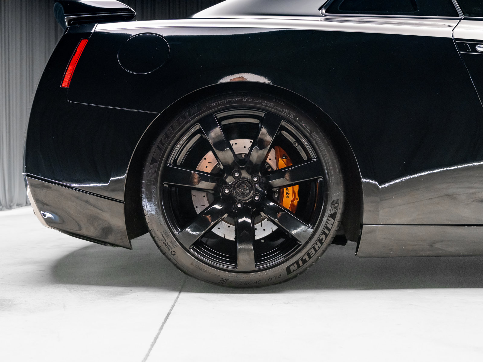 Used 2009 Nissan GT-R Premium AWD/4WD image 26