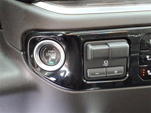 Used 2022 Chevrolet Silverado 1500 LTZ w/ LTZ Premium Package image 12