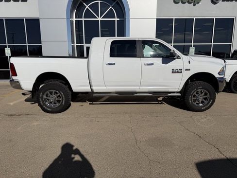 Used 2018 RAM 2500 SLT w/ Luxury Group image 2