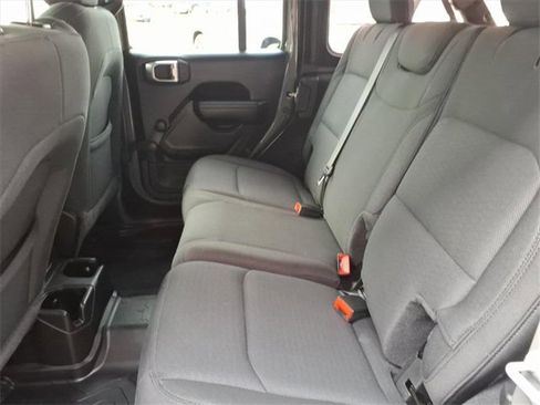 Used 2022 Jeep Wrangler Unlimited Sport image 13