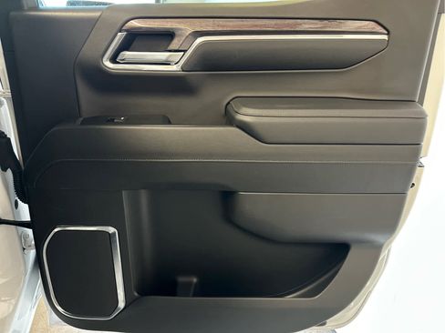 Certified 2024 Chevrolet Silverado 1500 LTZ w/ Technology Package image 31