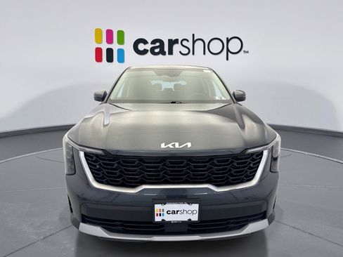 Used 2025 Kia Sorento LX FWD image 8