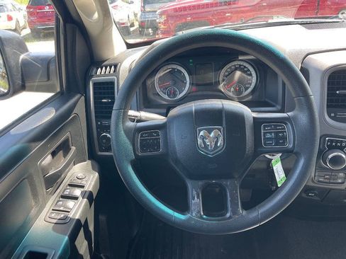 Used 2018 RAM 1500 Express w/ Express Value Package AWD/4WD image 16